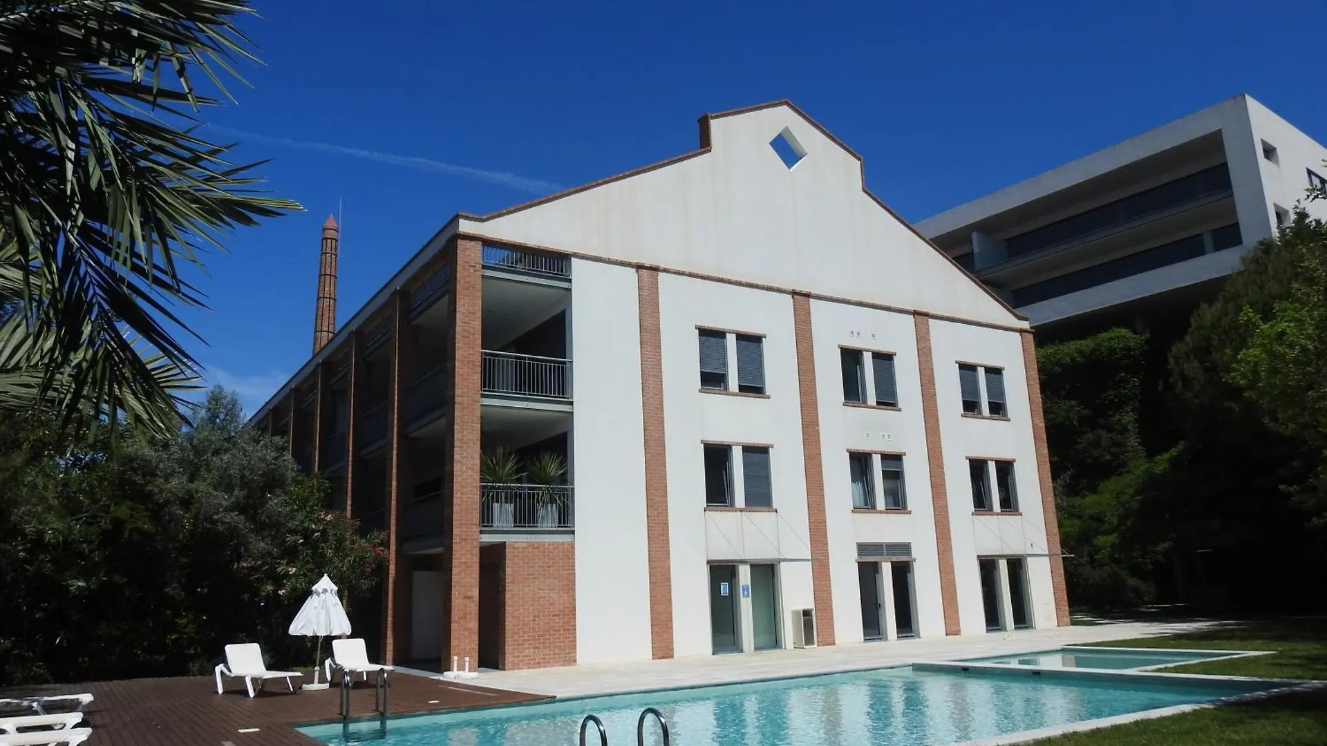 Lagos Factory Blue Marina De Lagos contacts